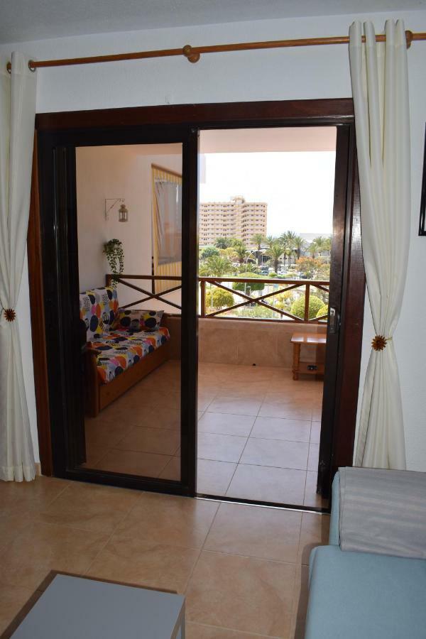 Sunny Summerland Los Cristianos, Ap With City And Ocean View 로스크리스티아노스 외부 사진
