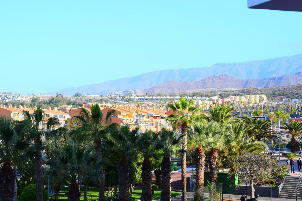 Sunny Summerland Los Cristianos, Ap With City And Ocean View 로스크리스티아노스 외부 사진